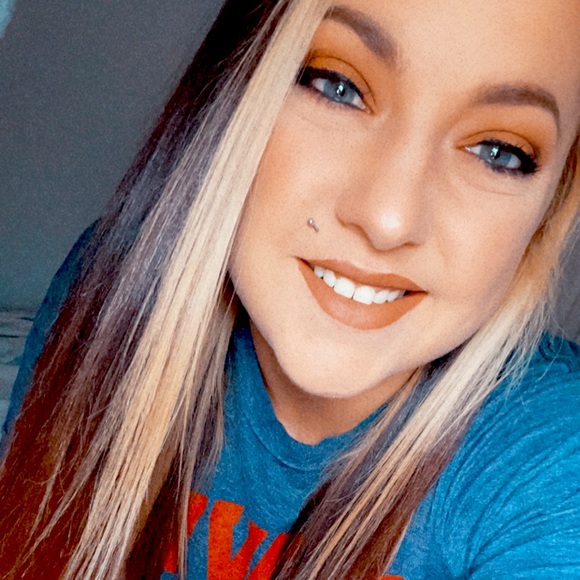 Meet the Posher Other - Meet your Posher, Hannah